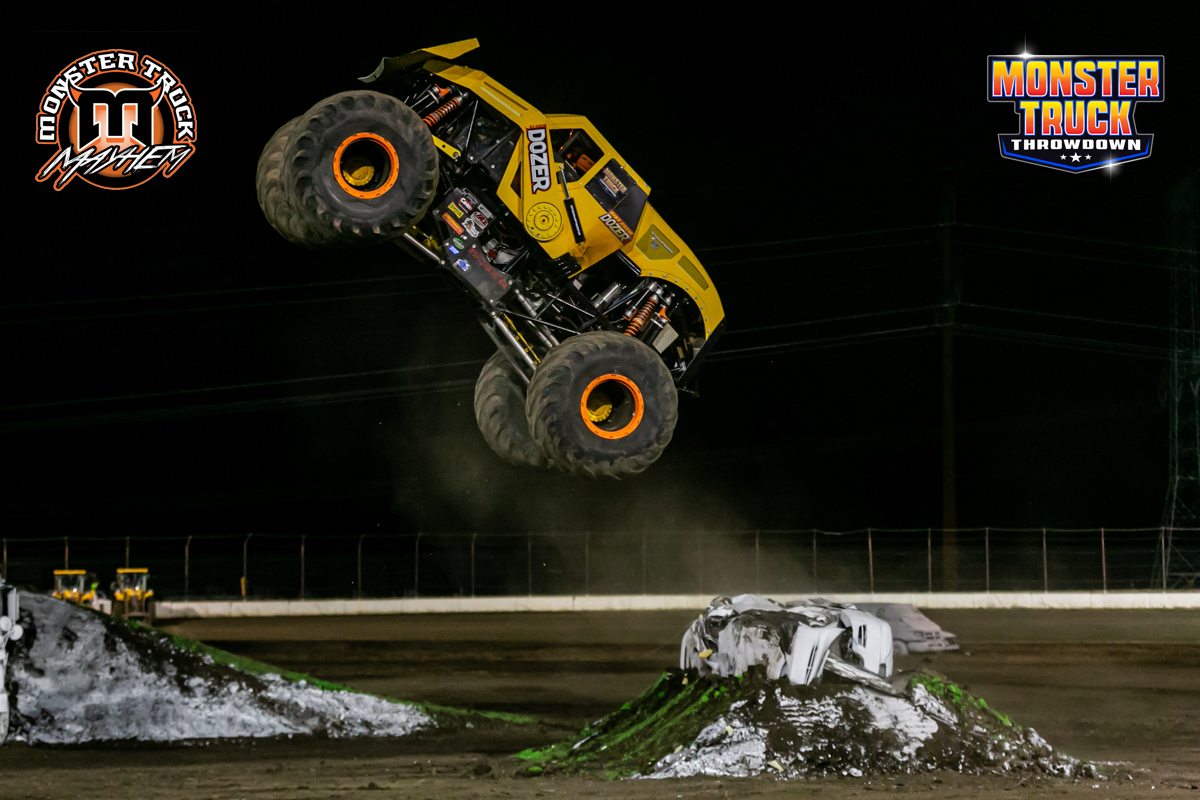 Monster Truck Mayhem. FreeStyle Motocross. Extreme Trailer Racing! - Dirt  Oval 66